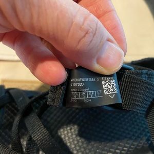 Chaco Women’s Classic Sandal Size 5 Like New.